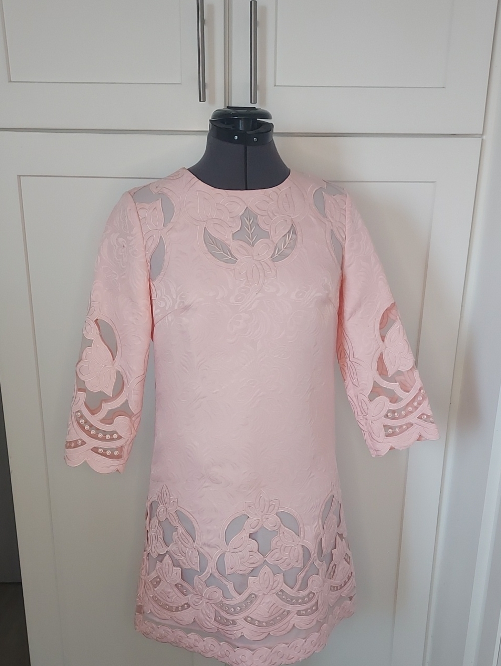 Elegant Pink Lace Cutout Dress